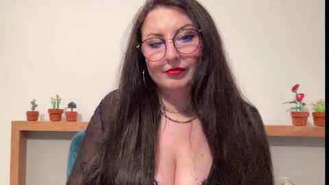 Dorothy online show from March 9, 7:29 pm