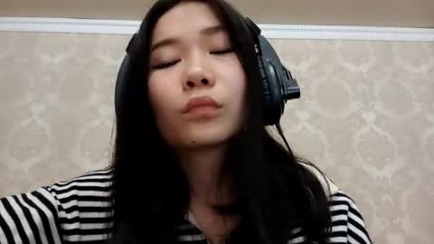 Snapshot of dorothygreene chatting on October 21, 12:17 pm YuKi online show from October 21, 12:17 pm