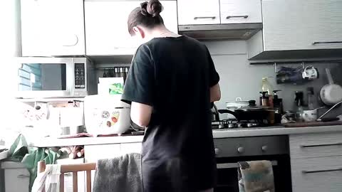 Snapshot of dorrie_ann chatting on February 12, 6:51 am Dorrie Ann online show from February 12, 6:51 am