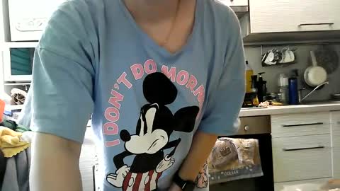 Snapshot of dorrie_ann chatting on February 25, 5:30 am Dorrie Ann online show from February 25, 5:30 am