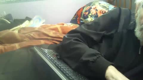 Snapshot of dorsetbiker714 chatting on October 15, 10:04 am Hello  welcome to Slutsville  I am the Naked Chef  really  but you may call me Peter online show from October 15, 10:04 am