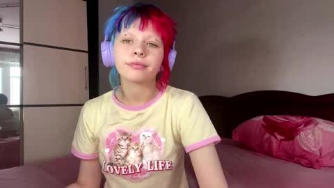 Snapshot of dorthacavan chatting on February 16, 8:10 am Milana online show from February 16, 8:10 am