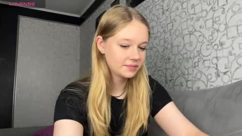 Snapshot of dory_liss chatting on September 17, 1:51 am dory_liss online show from September 17, 1:51 am
