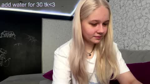Snapshot of dory_liss chatting on October 9, 5:05 am dory_liss online show from October 9, 5:05 am
