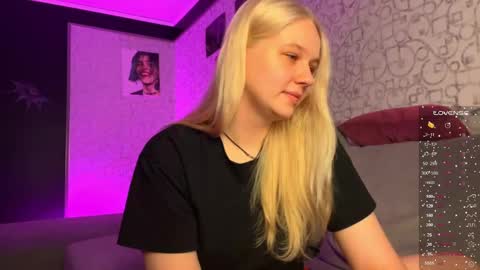 Snapshot of dory_liss chatting on October 22, 12:05 pm dory_liss online show from October 22, 12:05 pm
