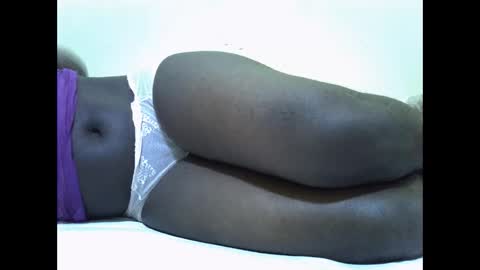 Snapshot of double_love9 chatting on November 30, 3:16 pm bellie online show from November 30, 3:16 pm