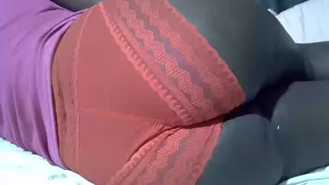 Snapshot of double_love9 chatting on March 10, 8:14 pm bellie online show from March 10, 8:14 pm