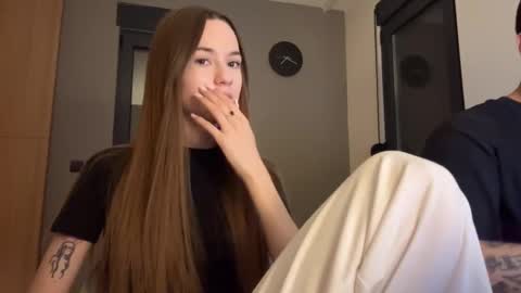 Snapshot of double_sun chatting on September 15, 7:25 pm Alice and Mark online show from September 15, 7:25 pm