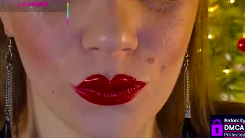 Emily online show from December 14, 3:06 pm