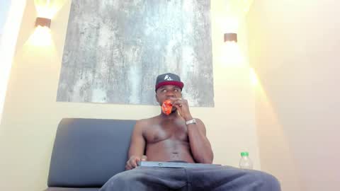 DOUGLAS online show from December 18, 2:17 am