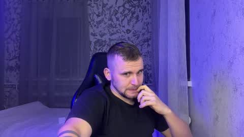 douglas_666 online show from October 23, 7:01 pm