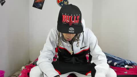 Snapshot of douglas_gallegos chatting on January 26, 6:38 am douglas_gallegos online show from January 26, 6:38 am