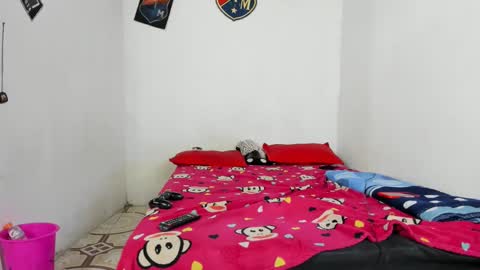 Snapshot of douglas_gallegos chatting on January 27, 7:45 am douglas_gallegos online show from January 27, 7:45 am