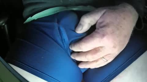 Snapshot of douoer chatting on February 28, 11:56 pm doug online show from February 28, 11:56 pm