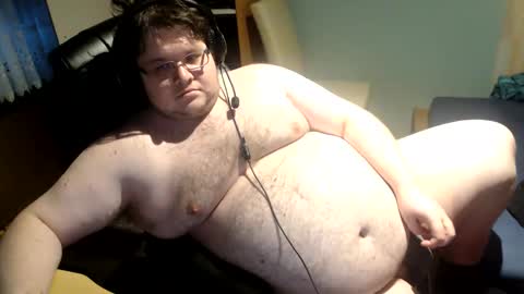 Snapshot of dovahkaat chatting on December 3, 3:11 pm dovahkaat online show from December 3, 3:11 pm