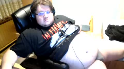 Snapshot of dovahkaat chatting on December 25, 8:50 pm dovahkaat online show from December 25, 8:50 pm