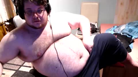 Snapshot of dovahkaat chatting on February 1, 11:03 pm dovahkaat online show from February 1, 11:03 pm