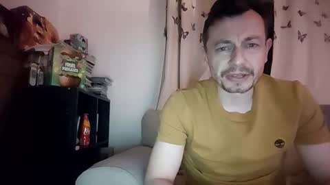 doveyfinn88 online show from May 10, 9:20 pm