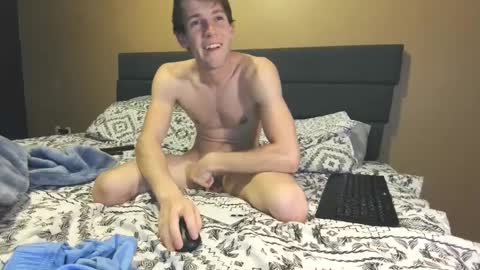 Snapshot of downforthemoney chatting on December 16, 4:55 am downforthemoney online show from December 16, 4:55 am