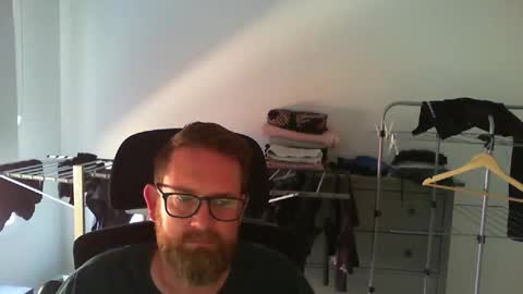 Snapshot of downunderwonder13 chatting on December 16, 3:33 am downunderwonder13 online show from December 16, 3:33 am