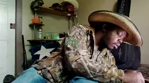 MrPirated online show from April 22, 10:11 pm