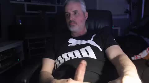 dr_dave20 online show from February 12, 11:44 pm