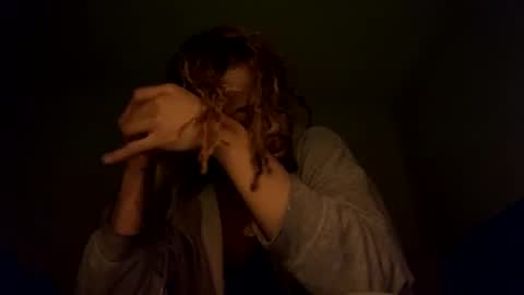 Snapshot of dracorevenge chatting on January 12, 7:43 am dracorevenge online show from January 12, 7:43 am