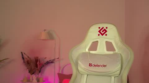 Snapshot of dragon_ink chatting on September 20, 6:14 am Lisbeth Salander online show from September 20, 6:14 am