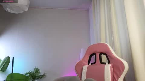 Lisbeth Salander online show from December 5, 6:11 am