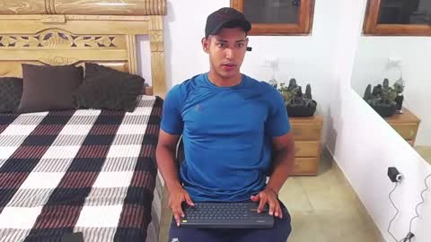 Snapshot of drake_cerra chatting on November 19, 3:06 am drake_cerra online show from November 19, 3:06 am