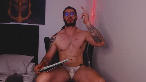 drake_cole11 online show from December 24, 6:28 pm