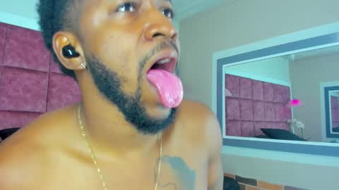 ---Drake--- online show from December 21, 6:34 pm