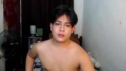 Snapshot of drakehugecock69 chatting on October 1, 2:12 pm drakehugecock69 online show from October 1, 2:12 pm