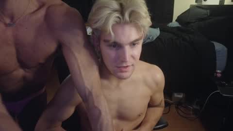 Snapshot of drakeoc chatting on February 10, 12:29 pm drakeoc online show from February 10, 12:29 pm