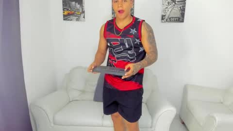 Snapshot of drakesmith01 chatting on September 14, 12:26 pm Drake Smith online show from September 14, 12:26 pm