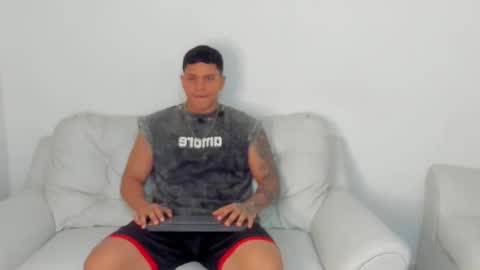 Snapshot of drakesmith01 chatting on September 18, 12:29 pm Drake Smith online show from September 18, 12:29 pm