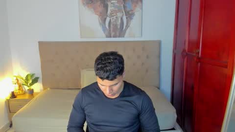 Snapshot of drakesmith01 chatting on September 21, 8:32 pm Drake Smith online show from September 21, 8:32 pm