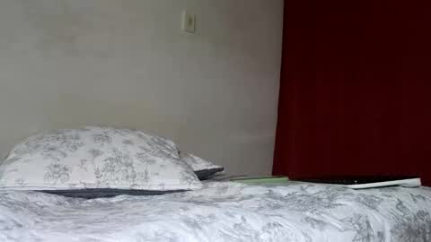 Snapshot of drakesonxx chatting on September 26, 10:19 am Andrs  Independent Model online show from September 26, 10:19 am