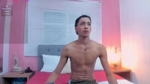 Snapshot of drako_18 chatting on February 25, 2:43 am Drako online show from February 25, 2:43 am