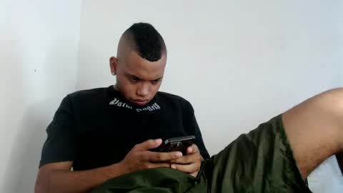 Snapshot of drako_monstercock chatting on July 3, 4:02 pm drako_monstercock online show from July 3, 4:02 pm