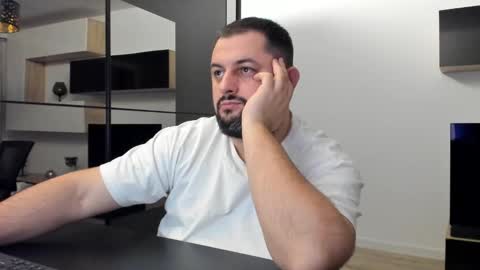 Draven A online show from February 1, 7:44 pm