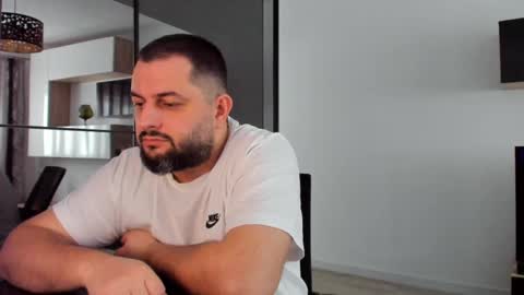 Draven A online show from February 9, 1:35 pm