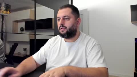 Draven A online show from February 15, 4:36 am