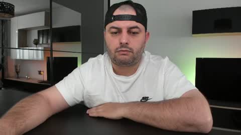 Snapshot of dravenpeak chatting on June 9, 3:01 pm DravenPeak online show from June 9, 3:01 pm
