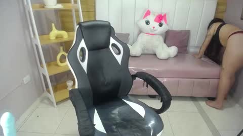 Snapshot of draviana_a chatting on October 5, 3:05 am Draviana online show from October 5, 3:05 am