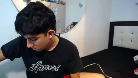 Snapshot of dravith_and_valery chatting on November 27, 6:37 am -- nicolle and jhon -- online show from November 27, 6:37 am