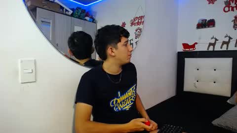 Snapshot of dravith_and_valery chatting on December 17, 3:34 am -- nicolle and jhon -- online show from December 17, 3:34 am