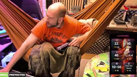 Snapshot of drawingcock chatting on October 3, 11:29 am drawingcock online show from October 3, 11:29 am