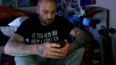 dreaded_folks online show from October 27, 9:30 pm