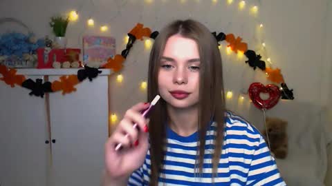 Mari online show from October 17, 5:32 am